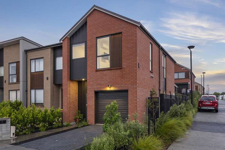 1 Hiwi Rakau Rise Westgate_21