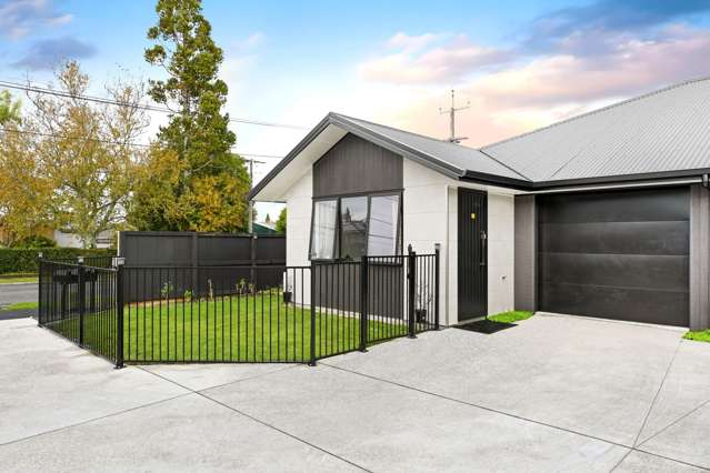 Near New, Stylish & Spacious