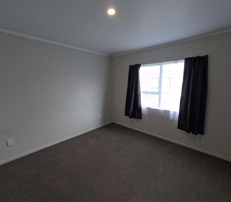 12 Redwood Drive 2124_3