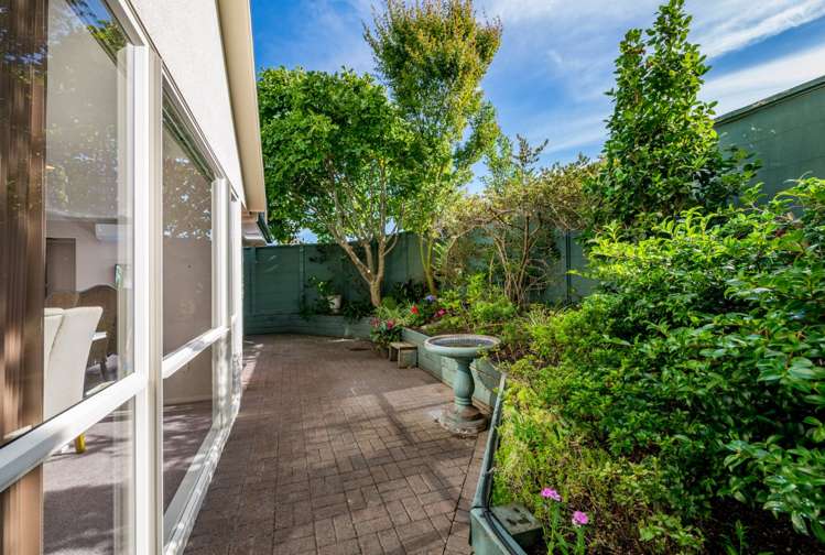 1/74 Cook Street Howick_4