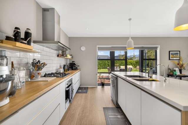 7 Bretby Court Jacks Point_4