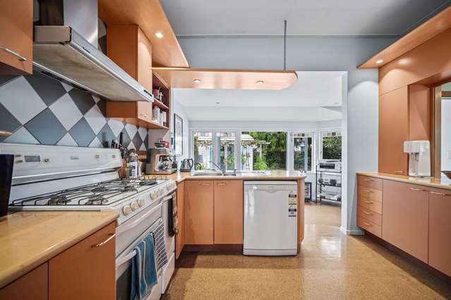 10 Riro Street | Point Chevalier | Auckland City | Houses for Rent ...