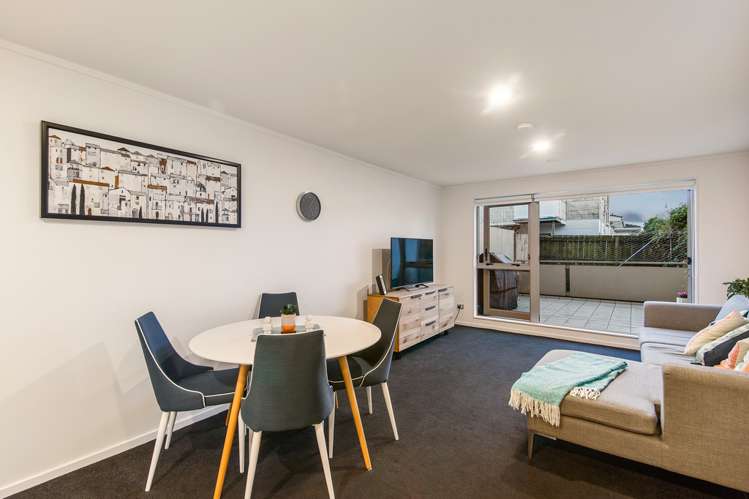 323/26 Morningside Drive Morningside_10