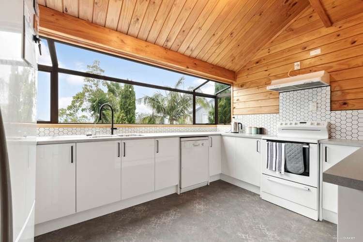 15 Tirohunga Drive Henderson_5