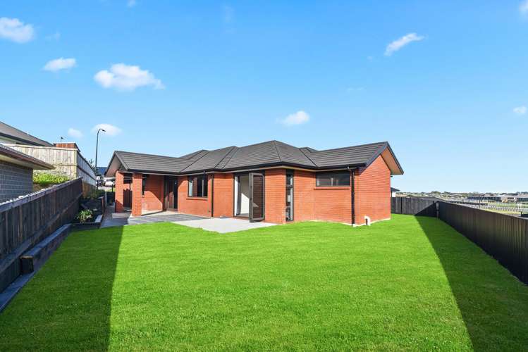 16 Waireka Road Rototuna North_16