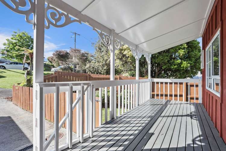 1/70 Mcleod Road Te Atatu South_2