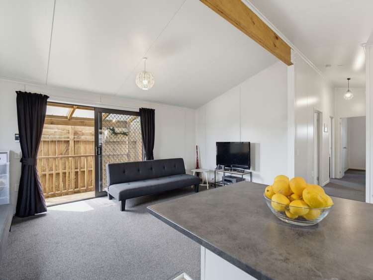 67 and 67A Rhodes Drive Kelvin Grove_29