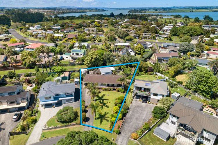 80 Torkar Road Clarks Beach_19