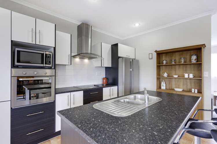 6 Ronald Scott Grove Riverstone Terraces_5