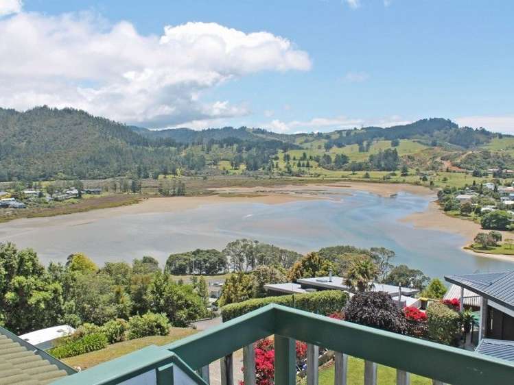 25 Ridge Road Tairua_16