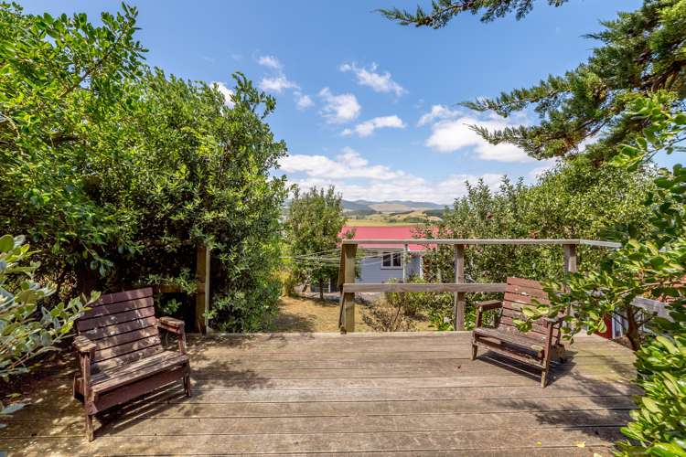 24 Whangaimoana Beach Road Pirinoa_19