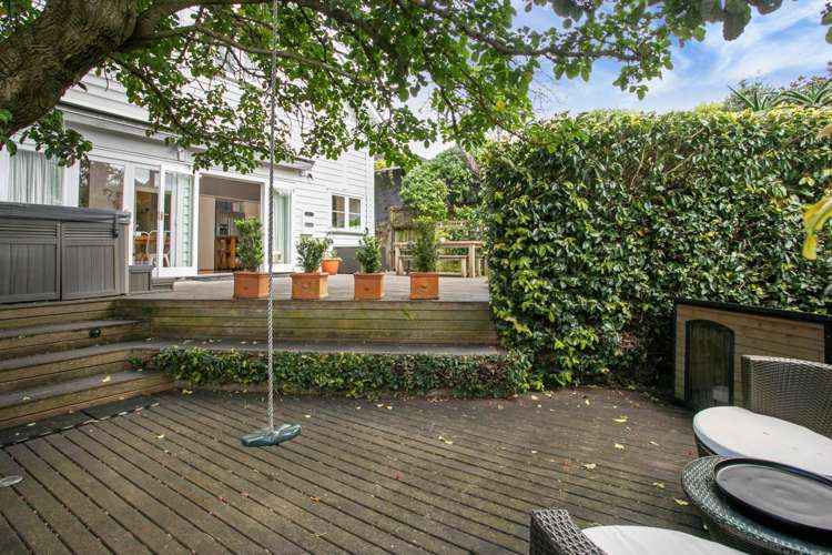 29 Seccombes Road Epsom_10