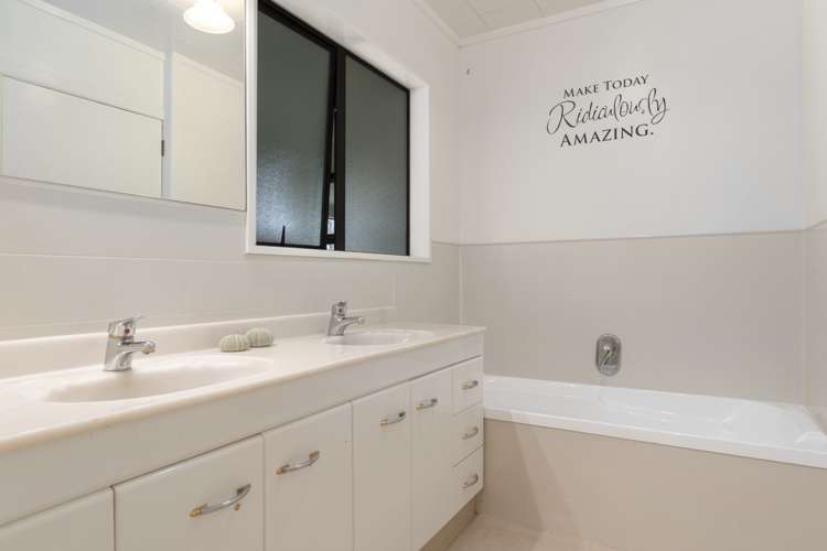 232 Mcphail Road Oropi_23