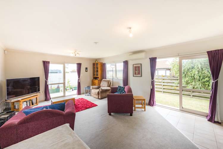 986 Tremaine Avenue Roslyn_7