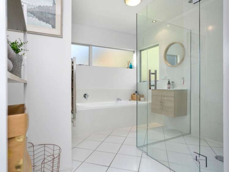 37 Silverwood Lane Leamington_16