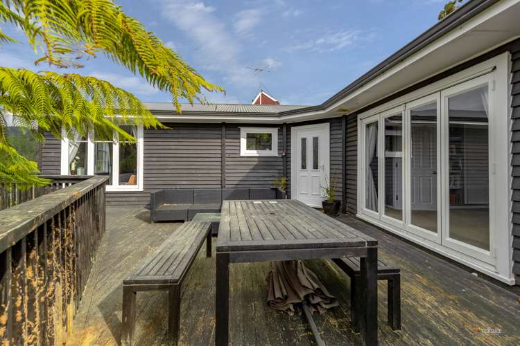 76 Wyndham Road Pinehaven_18