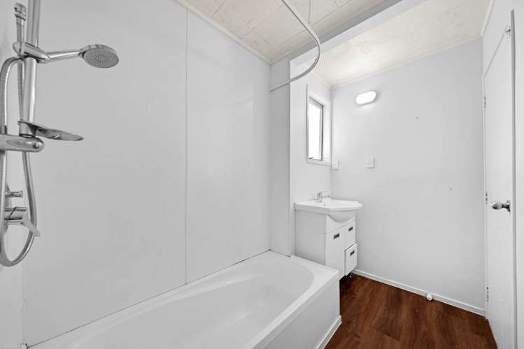 37 McDivitt Street Manurewa_18