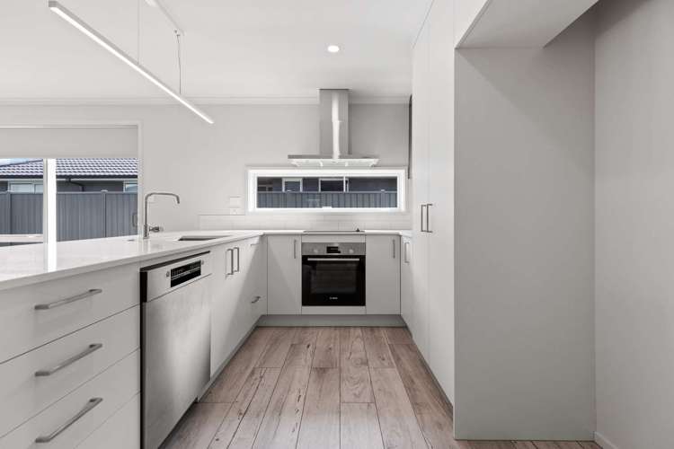 3 Lattay Lane Pyes Pa_3