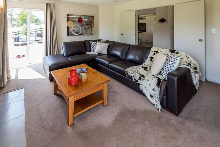 25 Judge Richardson Drive Opaheke_7