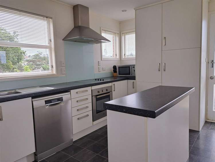 18 Shanaway Rise Hillcrest_10