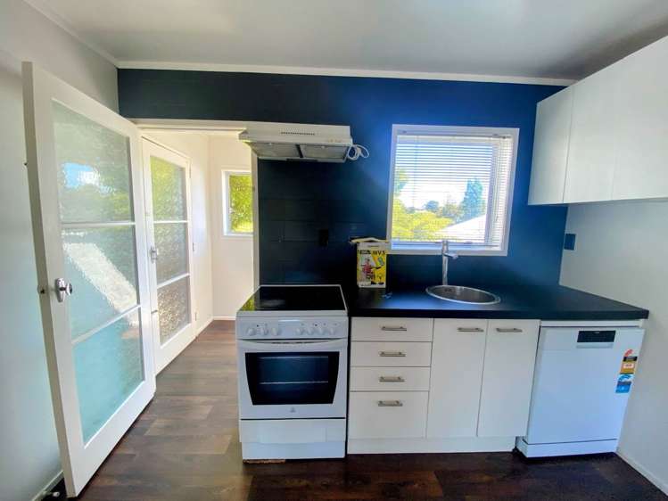 2/14 Whitmore Road Mt Roskill_8