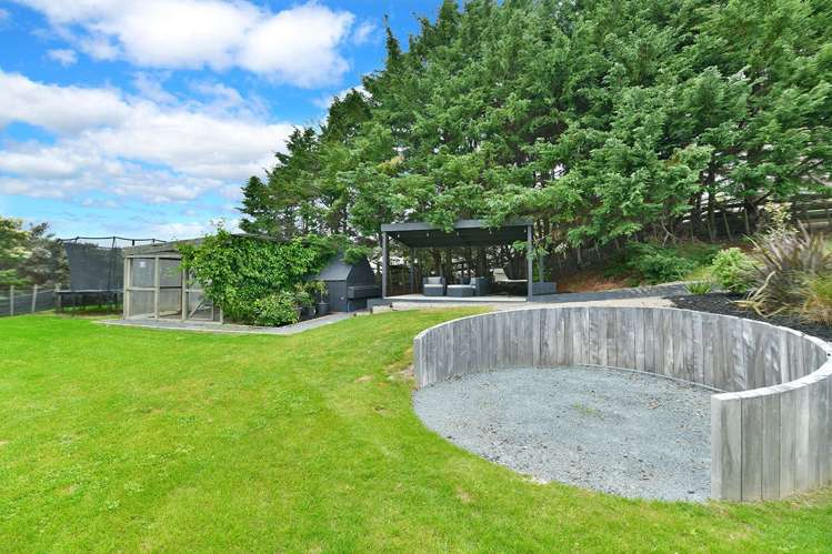 25 Hobbs Road Matakatia_34