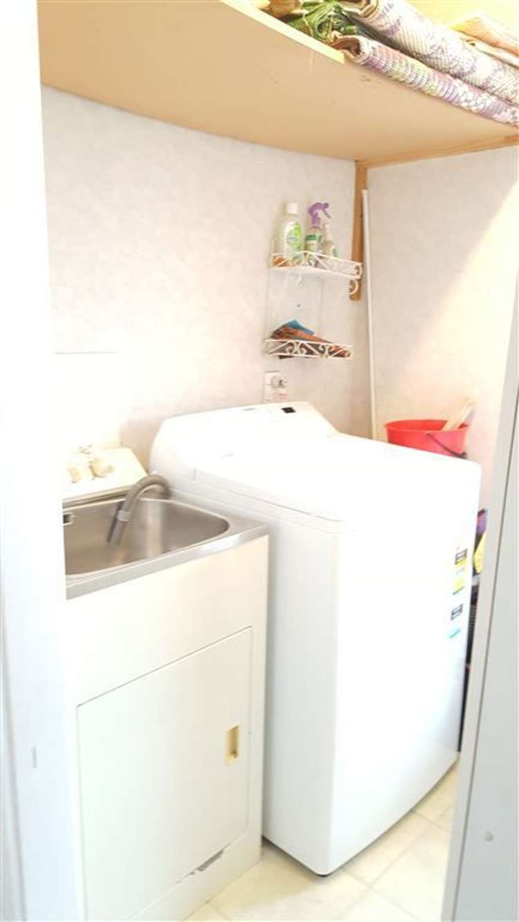 23 Glen Close Glen Eden_8