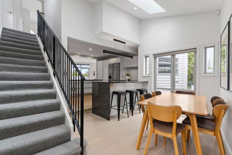 142C Paritai Drive Orakei_5