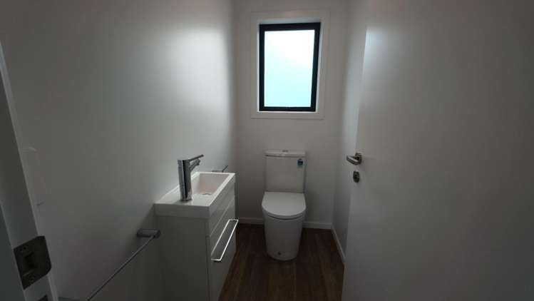 2/63 Hinemoa Avenue 11209_18