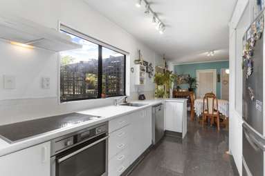 201 Carnoustie Drive_3