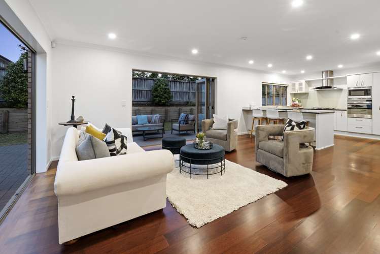 6 Oak Bark Drive Schnapper Rock_5