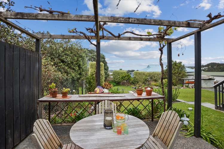 11 Okiato Road Russell Surrounds_24