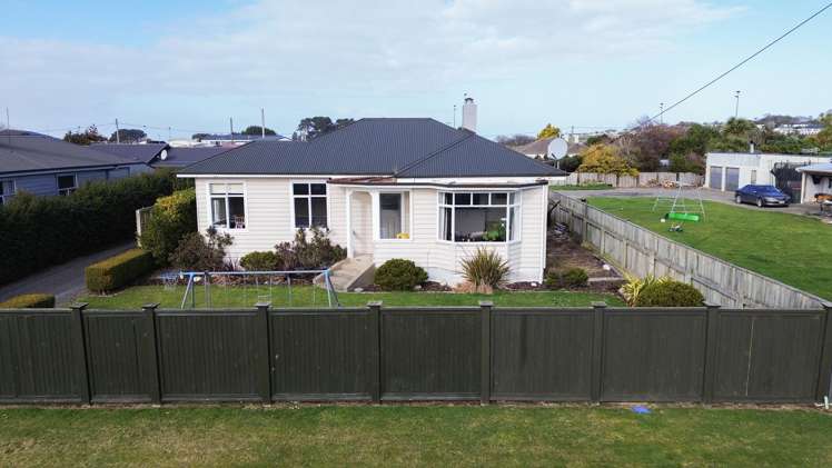 141 Havelock Street Riverton_17