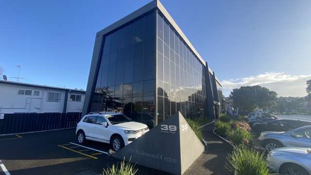 39 Anzac Road Browns Bay_1