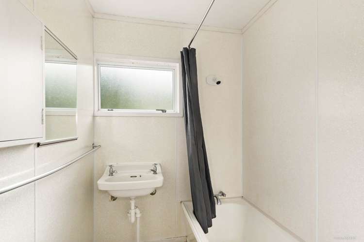 11 Berne Place Birkenhead_10