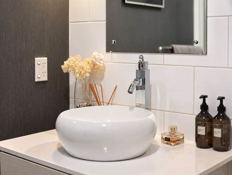 2/313 Victoria Street Hamilton Central_13