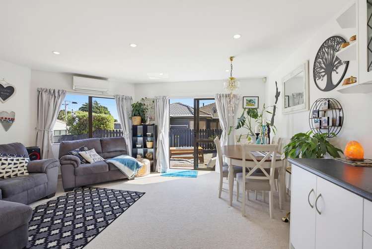 4C Richard Street Titahi Bay_7