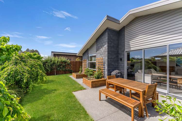 6 Burrow Street Rolleston_13