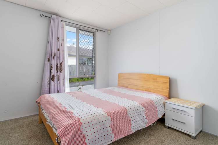 6 Bill Phillip Place Clendon Park_13