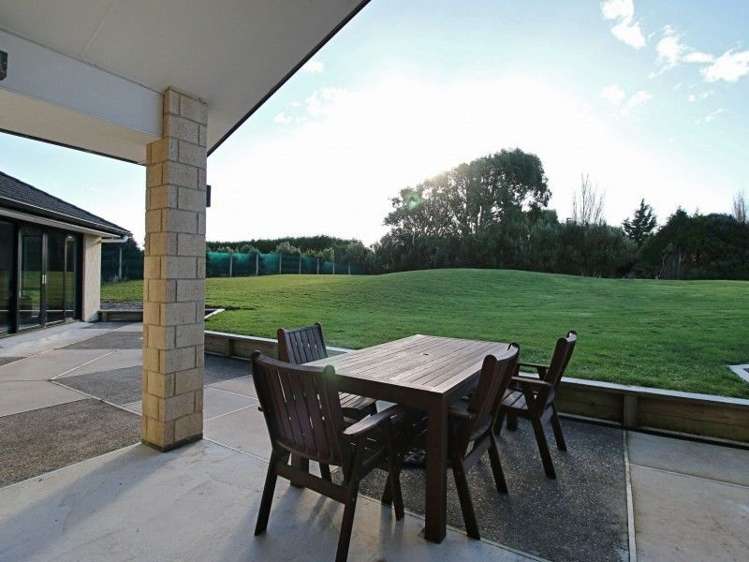 132 Oreti Road Otatara_8