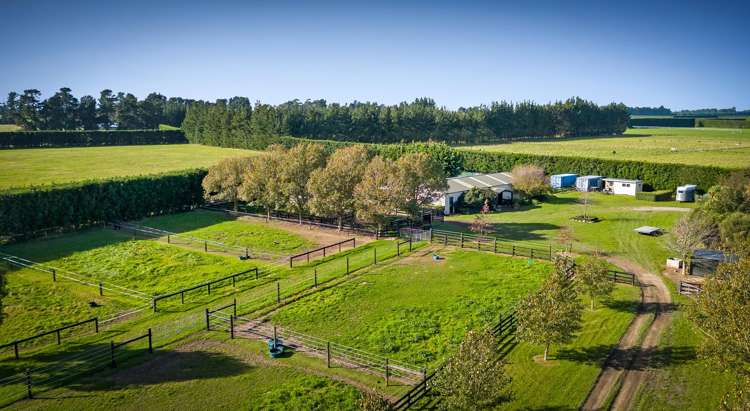 2122 Wards Road, Charing Cross, Darfield_16