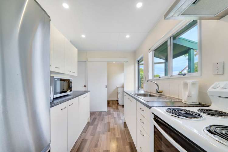 7 Oreti Place Clover Park_1