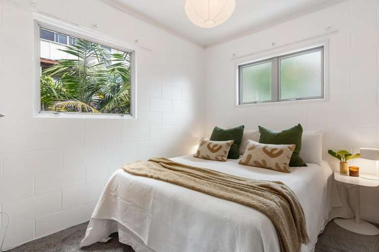 8/35 Saint Lukes Road Mount Albert_9