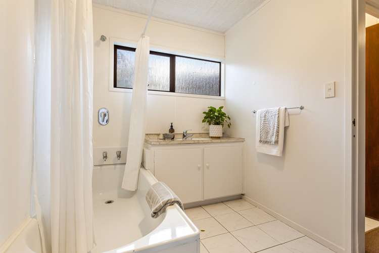 2/40 Evans Road Glen Eden_24