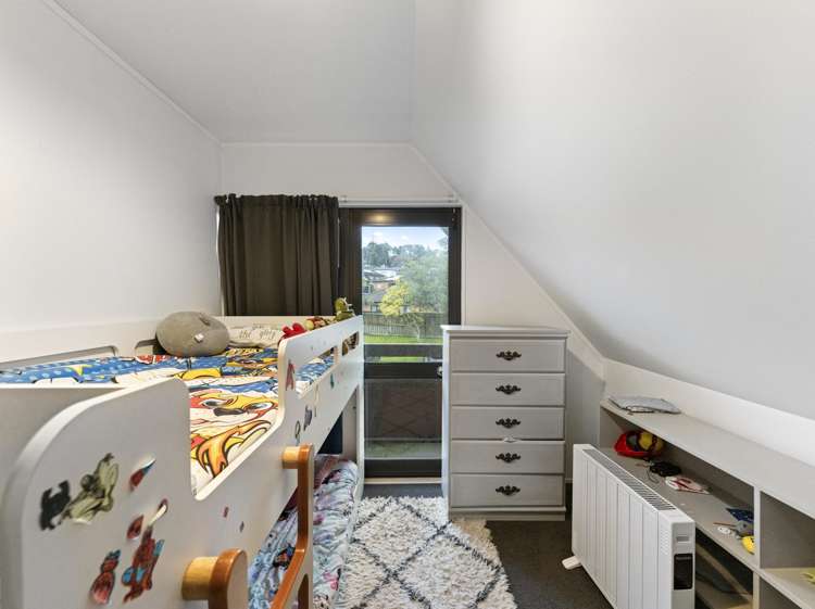48 Earnslaw crescent Flat Bush_13