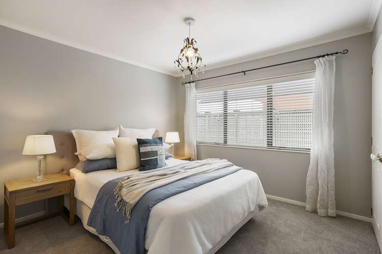 11 Huntaway Lane Te Atatu Peninsula_18