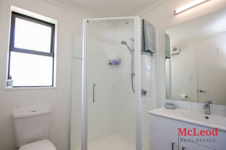 8 Alton Place Allenton_18