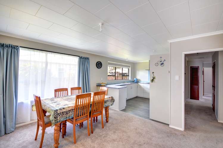 65 Elderlee Street Milton_12