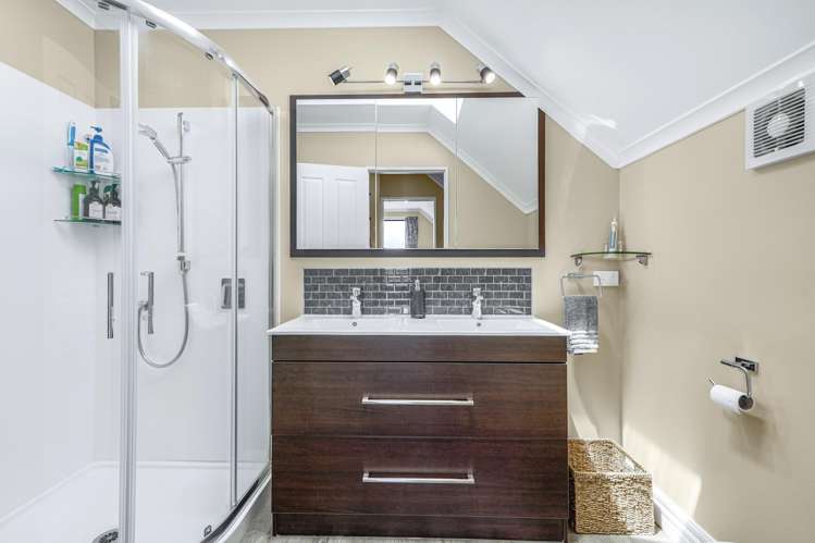 23 Aloma Way Glenview_11