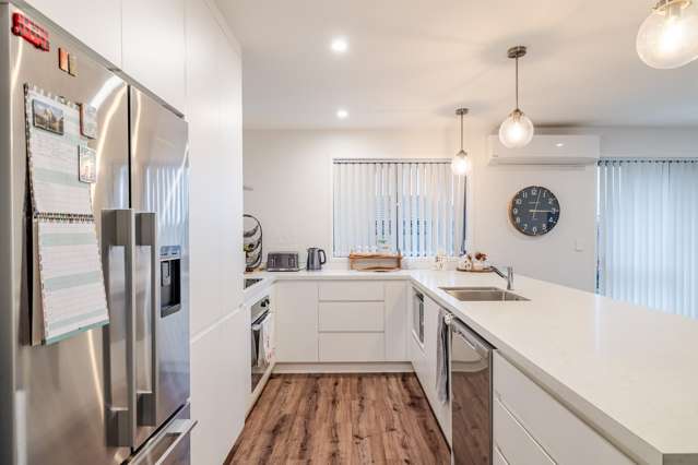 24 Cyprus Place Fitzherbert_1